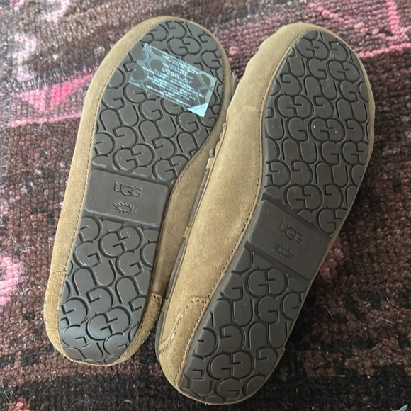 UGG Women's Dakota Chestnut Slippers Size USA 5 - Picture 4 of 5